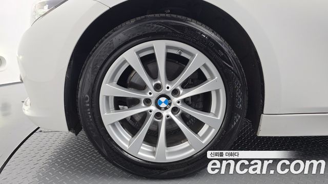 BMW 3-Series из Кореи Encar
