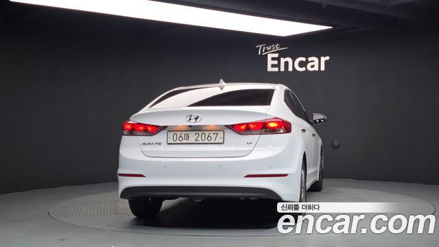 Hyundai AVANTE из Кореи Encar