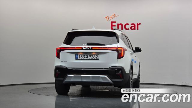 Kia Seltos из Кореи Encar