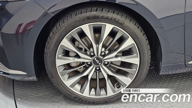 Kia K8 из Кореи Encar