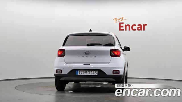 Hyundai Venue из Кореи Encar