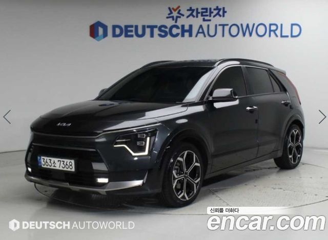 Kia Niro Signature — пробег 60 695 км — фото 1 из 5