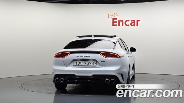Kia Stinger из Кореи Encar