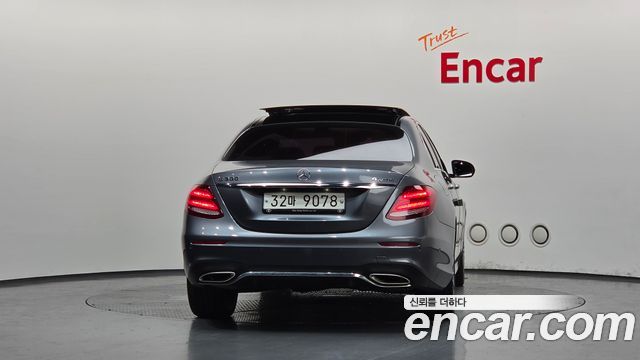 Mercedes-Benz E-Class из Кореи Encar