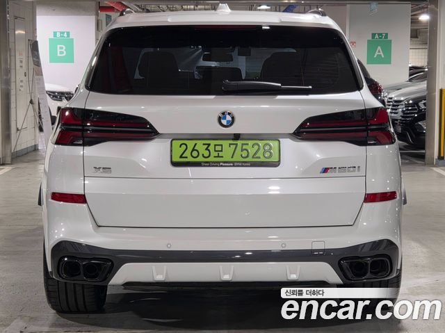 BMW X5 M60i — пробег 4 810 км — фото 3 из 5