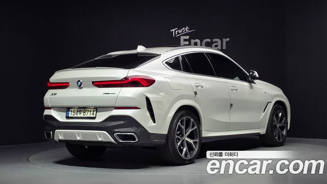 BMW X6 xDrive40i M Sport — пробег 109 349 км — фото 2 из 5