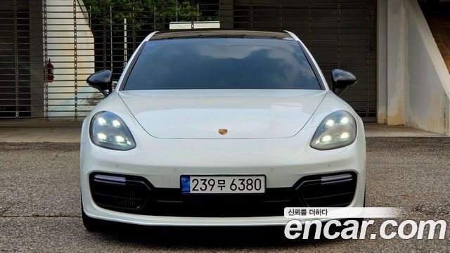 Porsche Panamera 4.0 GTS — пробег 85 000 км — фото 2 из 5