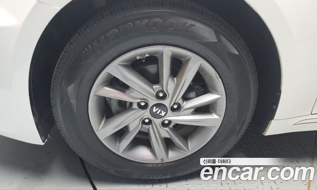 Kia K5 из Кореи Encar