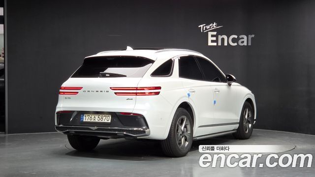 Genesis GV70 из Кореи Encar