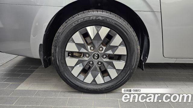 Hyundai Staria 4WD Lounge 9-Seater Prestige — пробег 78 011 км — фото 5 из 5