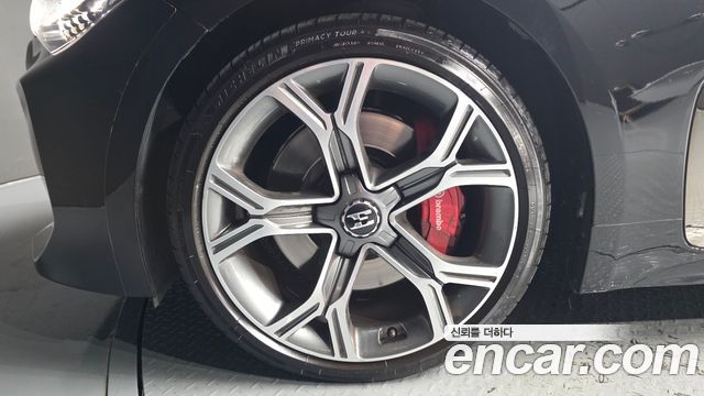 Kia Stinger 3.3 Turbo AWD GT — пробег 180 200 км — фото 5 из 5