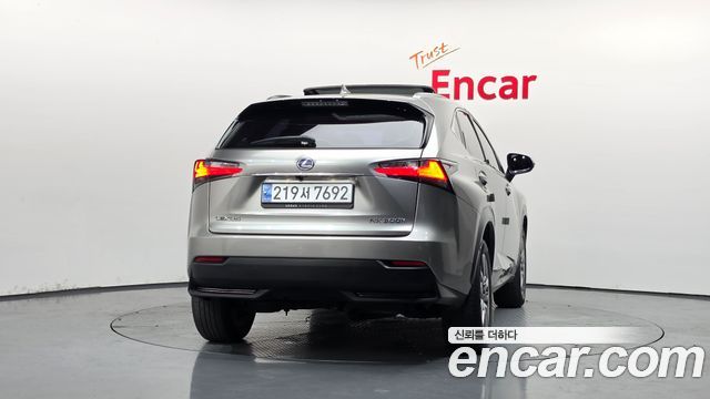 Lexus NX Supreme — пробег 101 333 км — фото 4 из 5