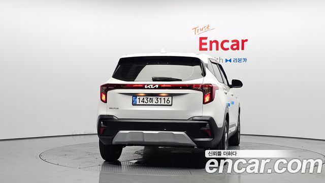 Kia Seltos из Кореи Encar