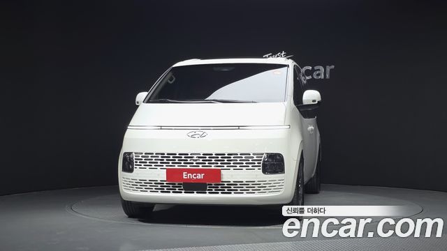 Hyundai Staria 4WD Tourer 9-Seater Modern — пробег 83 075 км — фото 3 из 5