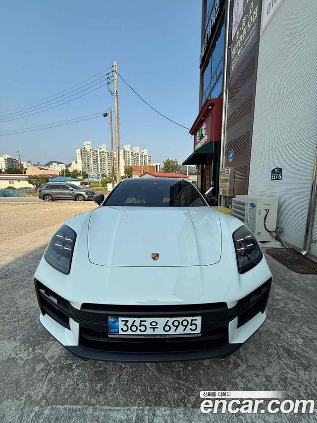 Porsche Panamera 2.9 AWD — пробег 8 000 км — фото 1 из 5