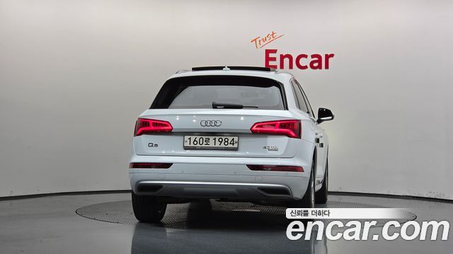Audi Q5 40 TDI Quattro Premium — пробег 95 254 км — фото 4 из 5