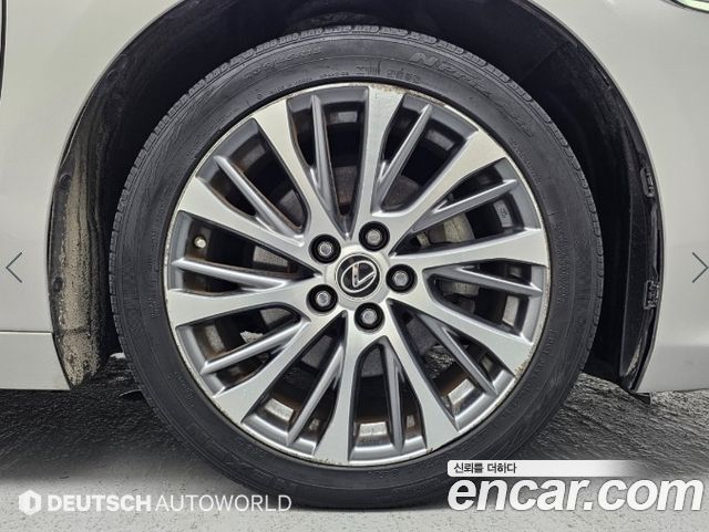 Lexus ES Luxury — пробег 99 303 км — фото 5 из 5