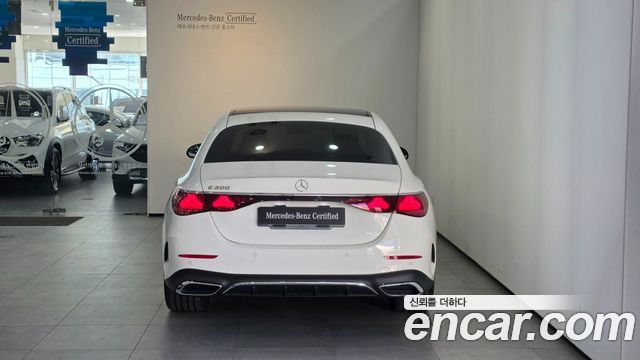 Mercedes-Benz E-Class из Кореи Encar