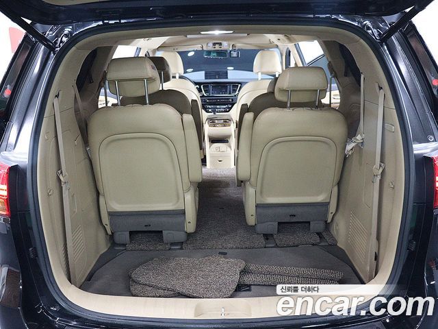 Kia Carnival 9-seater Hi-Limousine Noblesse — пробег 181 388 км — фото 5 из 5