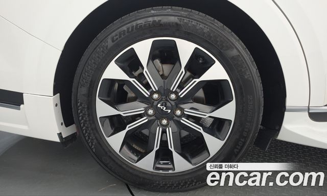 Kia Carnival Gasoline 9-Seater Hi-Limousine Signature — пробег 80 270 км — фото 5 из 5