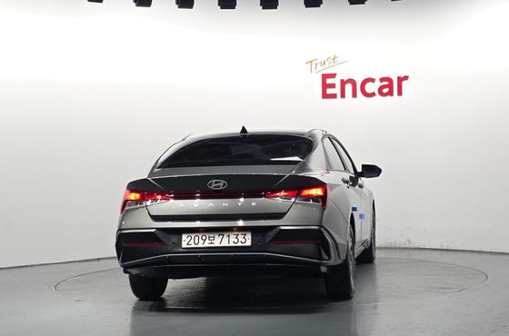 Hyundai AVANTE Modern — пробег 10 124 км — фото 4 из 5