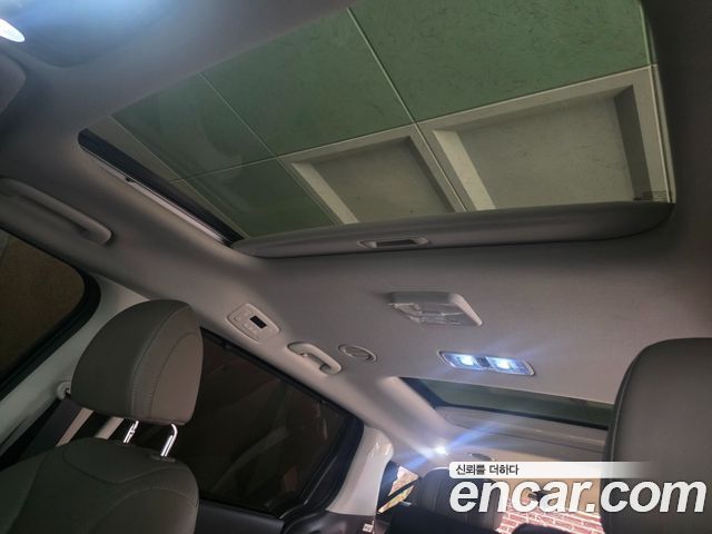 Kia Carnival HEV 7seater Gravity — пробег 25 087 км — фото 5 из 5