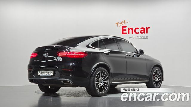 Mercedes-Benz GLC-Class GLC300 4MATIC AMG Line Coupe — пробег 107 879 км — фото 2 из 5