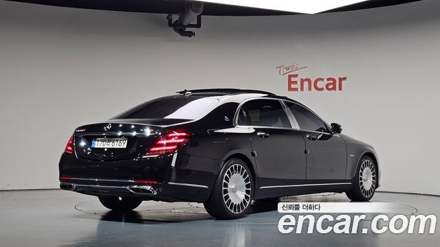 Mercedes-Benz S-Class Maybach S560 4MATIC — пробег 222 080 км — фото 2 из 5