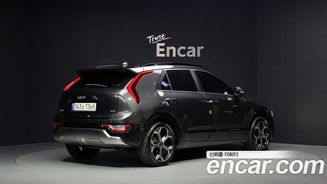Kia Niro Signature — пробег 60 697 км — фото 2 из 5
