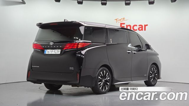 Toyota Alphard 2.5 HEV Executive AWD — пробег 22 740 км — фото 2 из 5