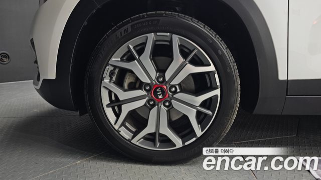 Kia Seltos из Кореи Encar