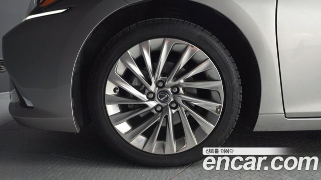 Lexus ES из Кореи Encar