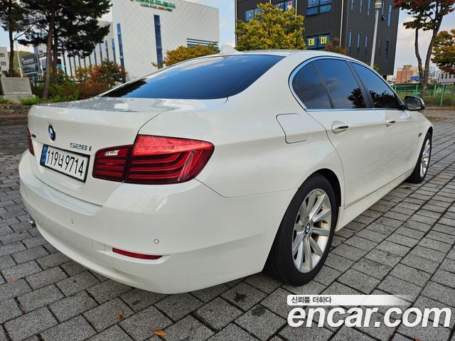 BMW 5-Series 528i xDrive — пробег 147 980 км — фото 5 из 5
