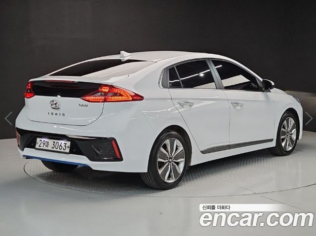 Hyundai Ioniq Q — пробег 161 612 км — фото 5 из 5