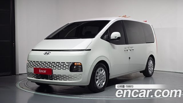 Hyundai Staria Tourer 11-Seater Modern — пробег 97 802 км — фото 1 из 5
