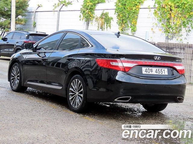 Hyundai Grandeur HG300 Exclusive — пробег 146 600 км — фото 3 из 5