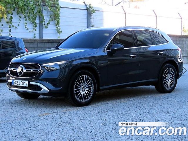 Mercedes-Benz GLC-Class GLC220 d 4MATIC — пробег 5 612 км — фото 2 из 5