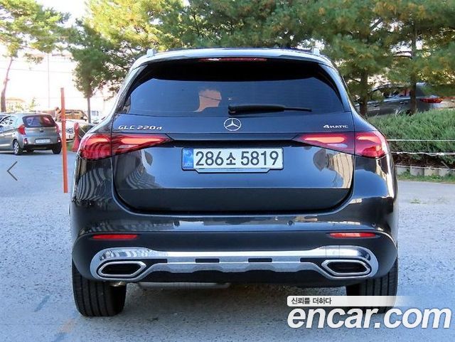 Mercedes-Benz GLC-Class GLC220 d 4MATIC — пробег 5 612 км — фото 4 из 5