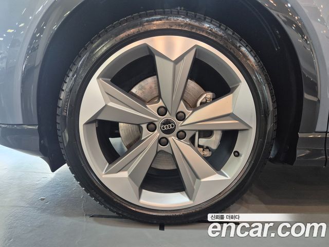 Audi Q4 e-tron 45 Premium Sportback — пробег 970 км — фото 5 из 5