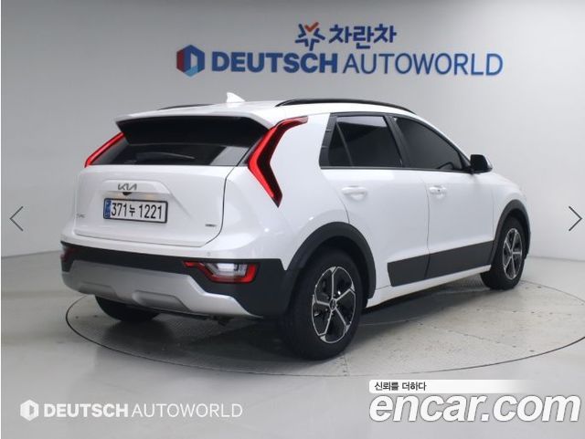 Kia Niro Best Selection — пробег 18 912 км — фото 2 из 5