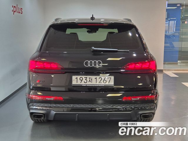 Audi Q7 55 TFSI Quattro Premium — пробег 7 120 км — фото 4 из 5
