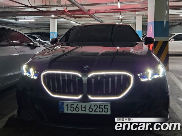BMW 5-Series 530e xDrive M Sport — пробег 13 470 км — фото 3 из 5