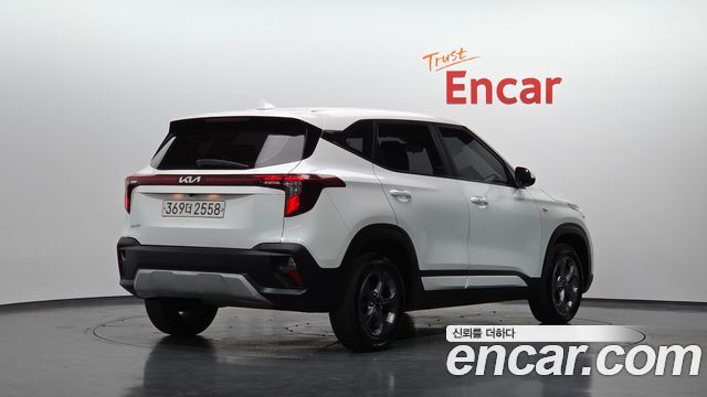 Kia Seltos из Кореи Encar