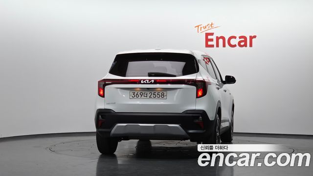 Kia Seltos из Кореи Encar