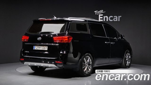 Kia Carnival 9-Seater Noblesse Special — пробег 138 895 км — фото 2 из 5