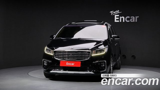 Kia Carnival 9-Seater Noblesse Special — пробег 138 895 км — фото 3 из 5
