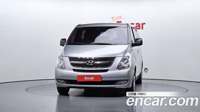 Hyundai Starex 12-Seater Wagon CVX Luxury — пробег 368 216 км — фото 3 из 5