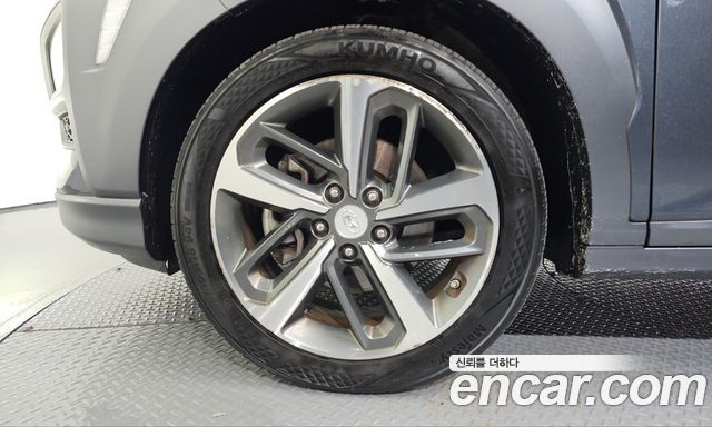 Hyundai Kona из Кореи Encar