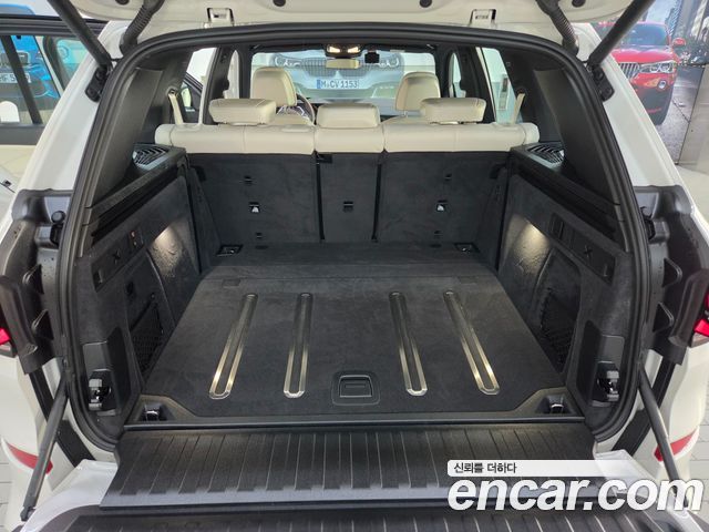 BMW X5 xDrive 40i M Sport — пробег 4 049 км — фото 5 из 5