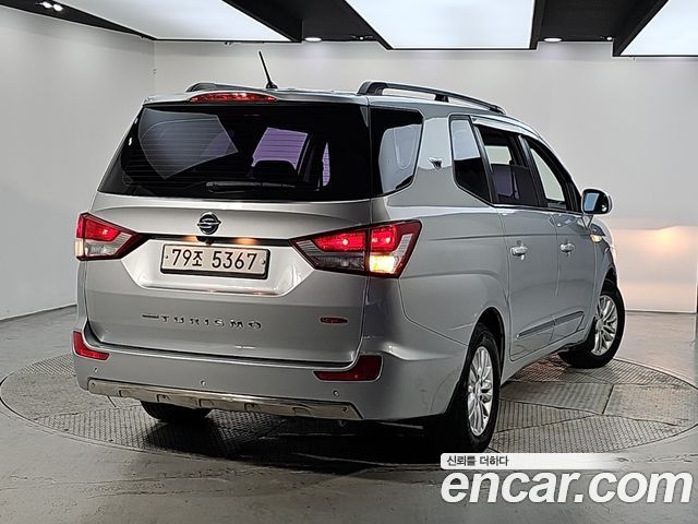 Ssangyong KORANDO 4WD TX 11-seater — пробег 156 000 км — фото 4 из 5
